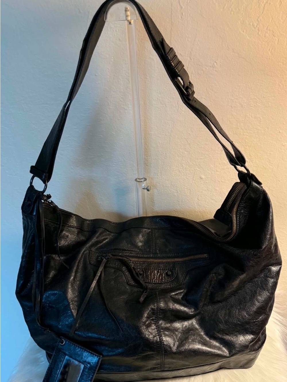 Balenciaga Black Leather Messey/Shoulder Bag - Women